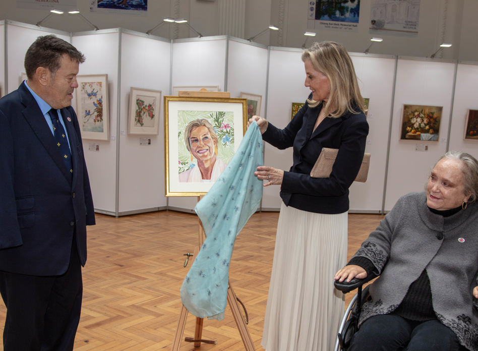 Foot Artist Defying Limits, Defining Art: 70 Years of the Mouth and Foot Painting ...
